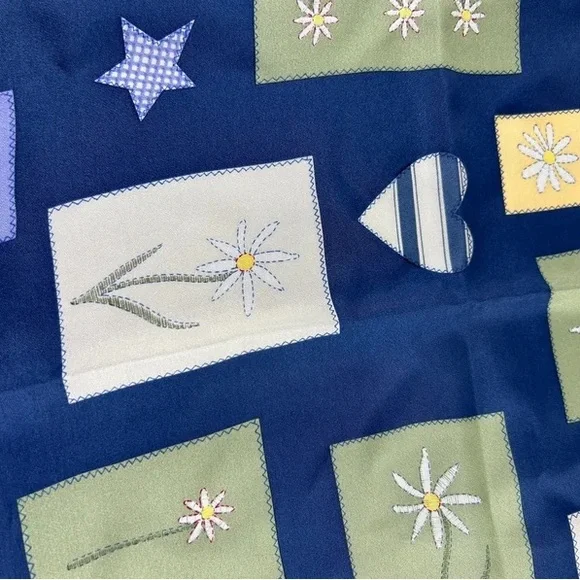 New Vintage Talbots Silk Scarf Blue Green Cottagecore Flowers Hearts Stars Daisy - Picture 2 of 4